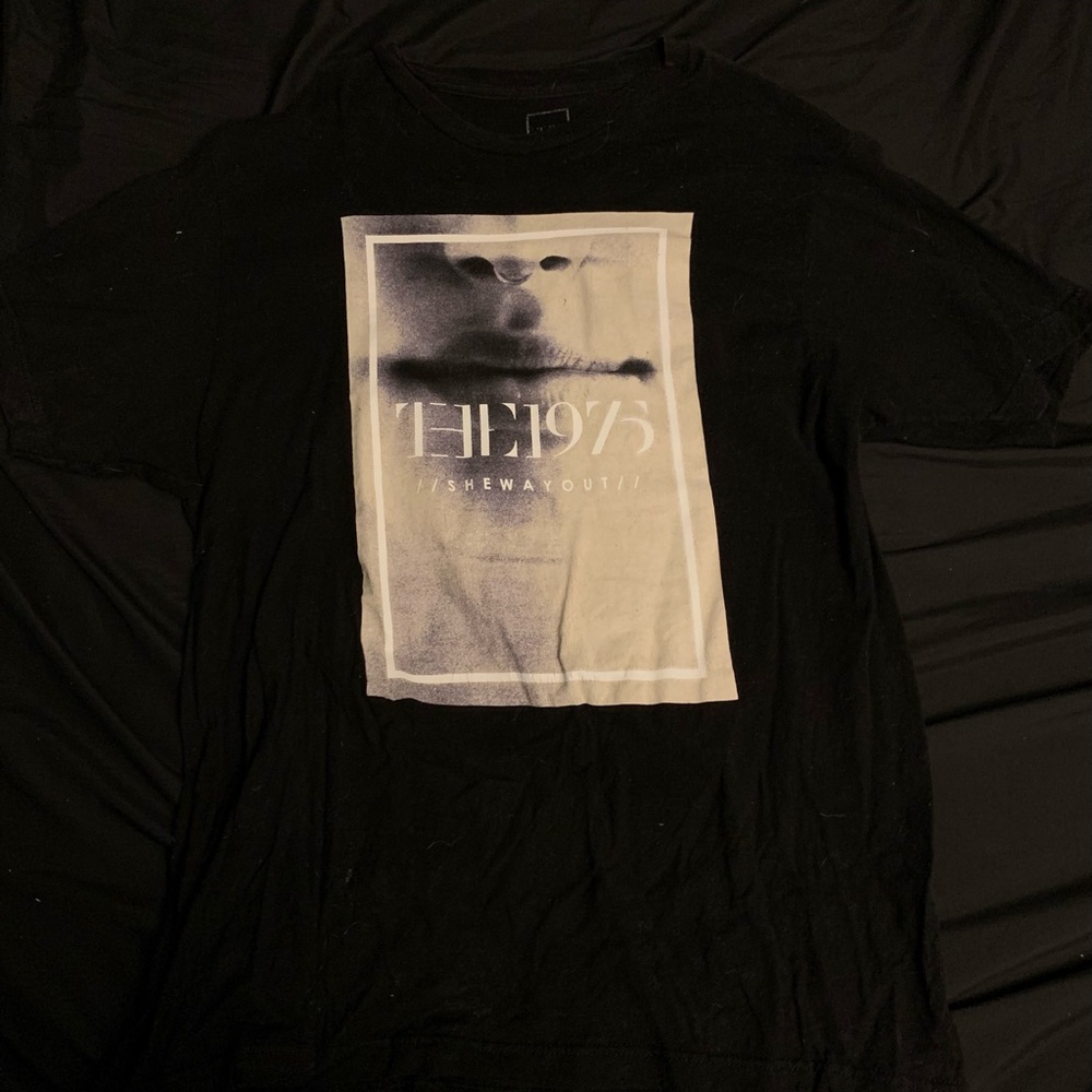 The 1975 band tshirt